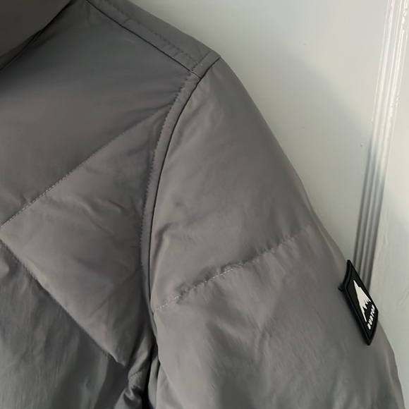 BURTON WOMEN'S CHESCOTT DOWN JACKET - Picture 8 of 10